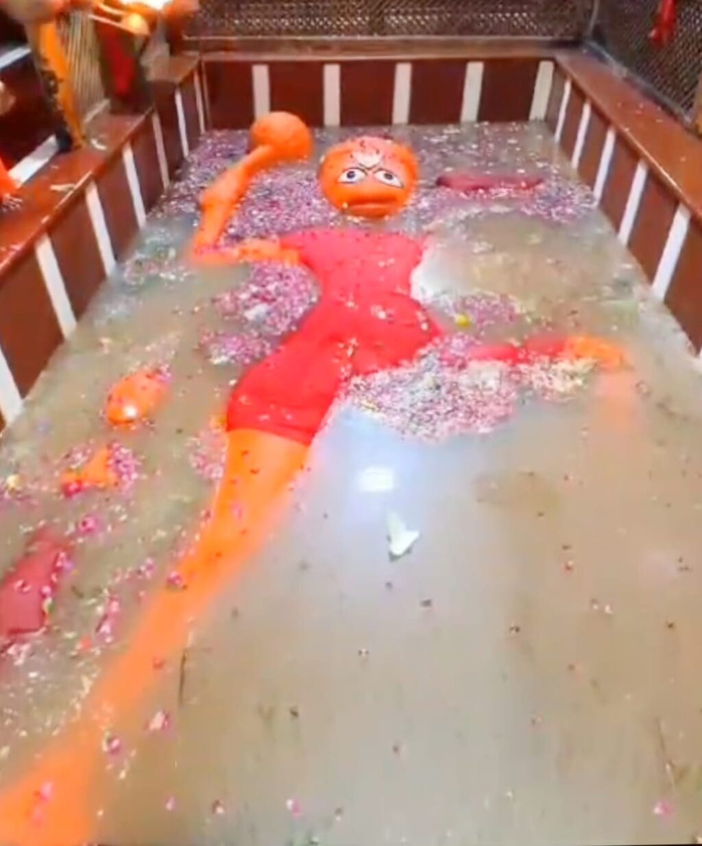 bade hanuman ji ganga snan